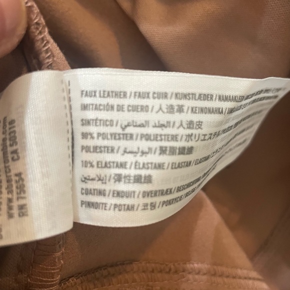 NWT Abercrombie & Fitch Faux Leather 90’s Straight Ultra High Rise Pants in Rose - Picture 8 of 9